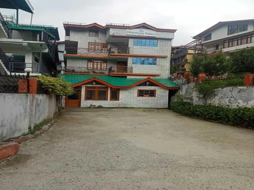Himalayan Palace Hotel Manāli Buitenkant foto